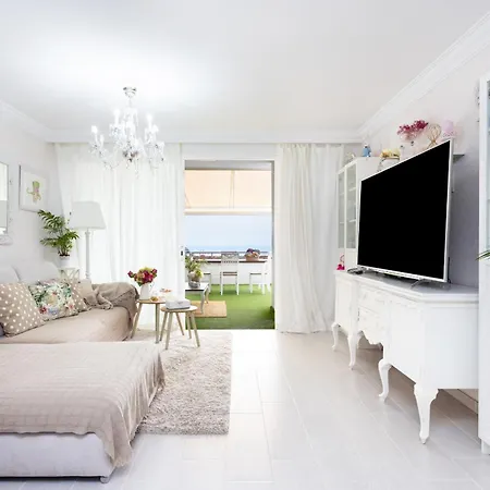 Eden Sunset Seaviews Адехе